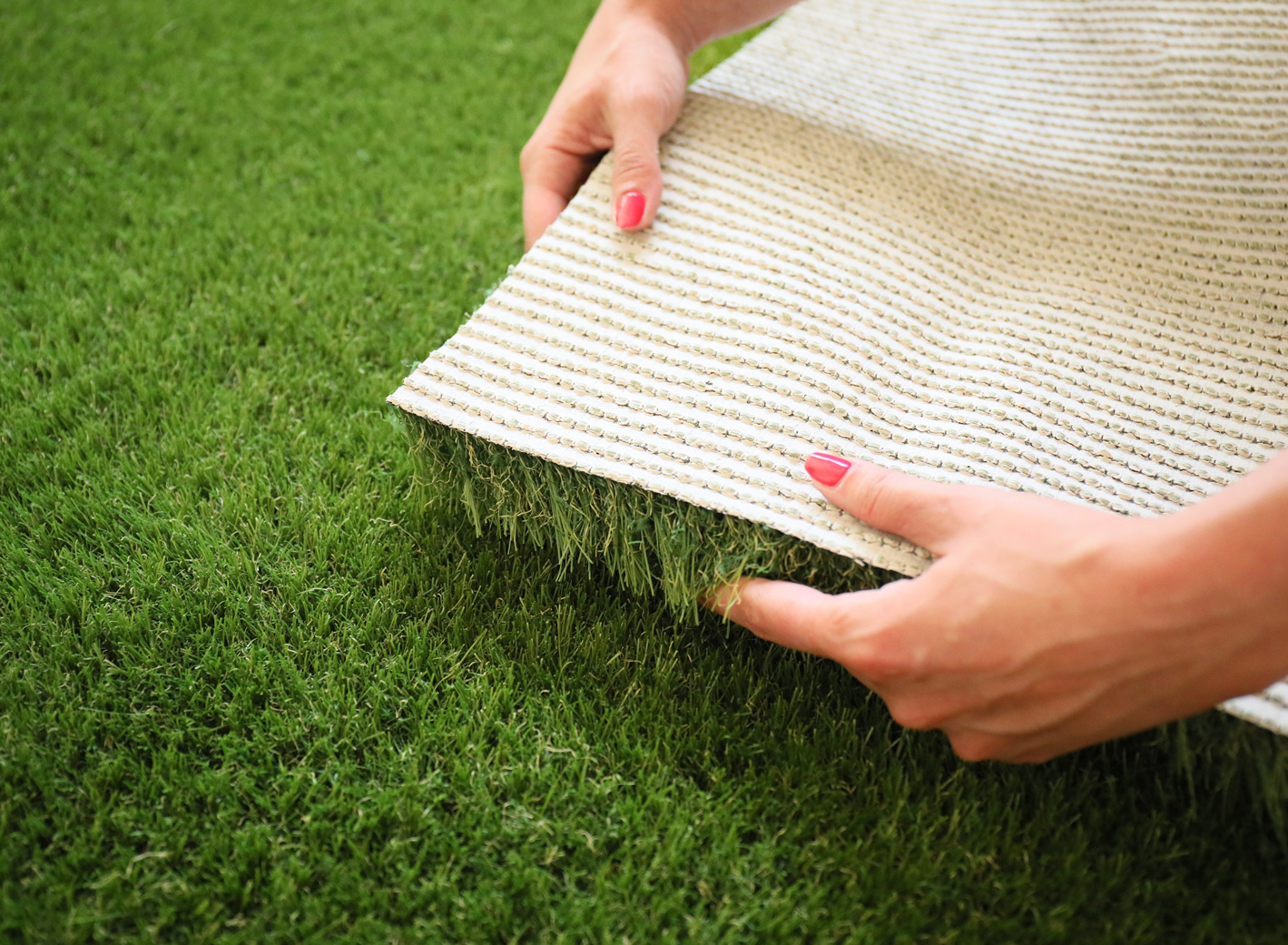 Envers d’un gazon synthétique éco-conçu
