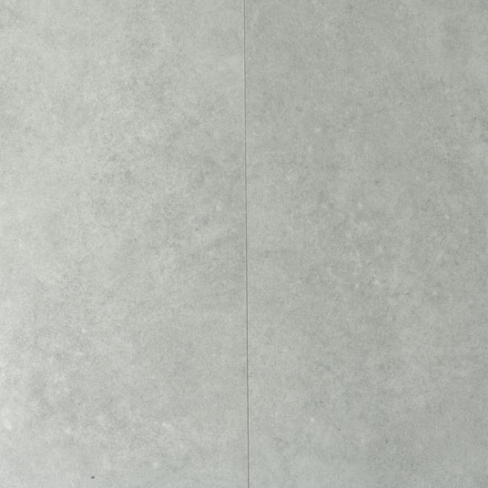 Dalle Sol PVC - Click à plat - Effet béton lissé gris clair - gros plan