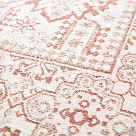 Tapis à motif oriental en tissus chenille recyclé - Janah - Crème et rouge brique - gros plan