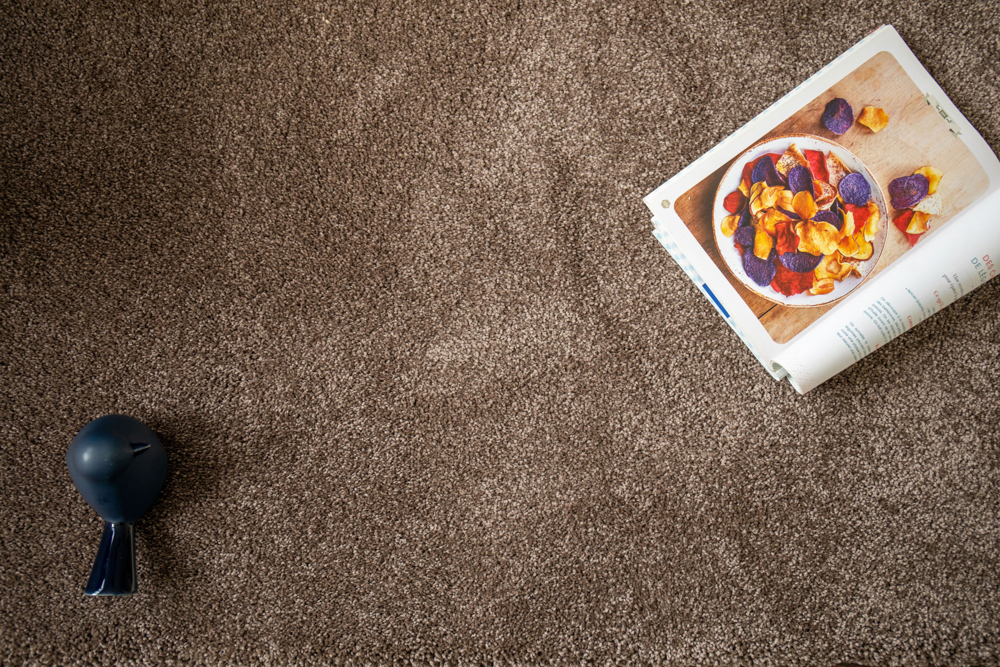 Moquette Select Chocolat – rendu décoratif et chaleureux du velours