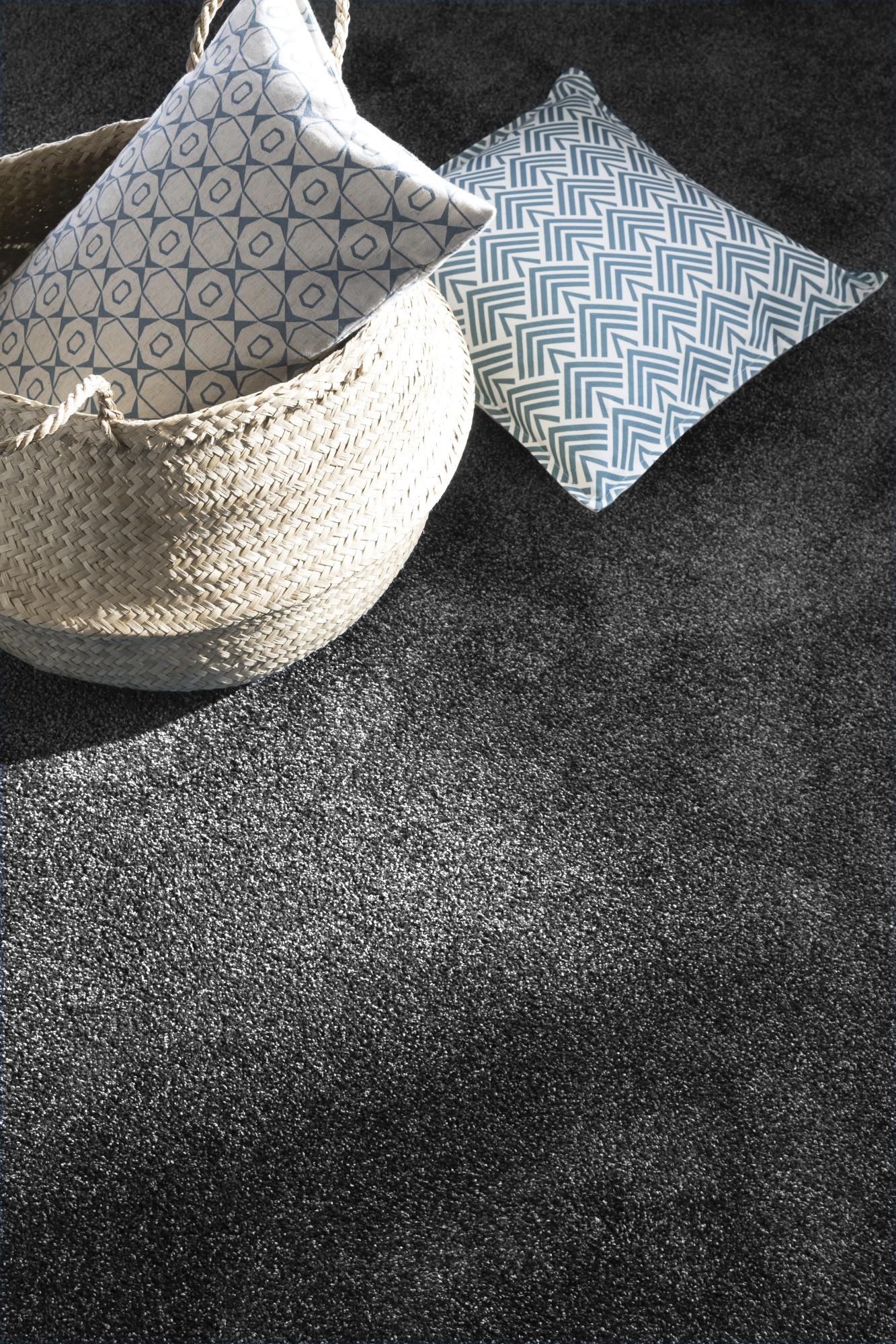 Tapis sur mesure Velours Feelings Balsan couleur gris nocturne - Chambre