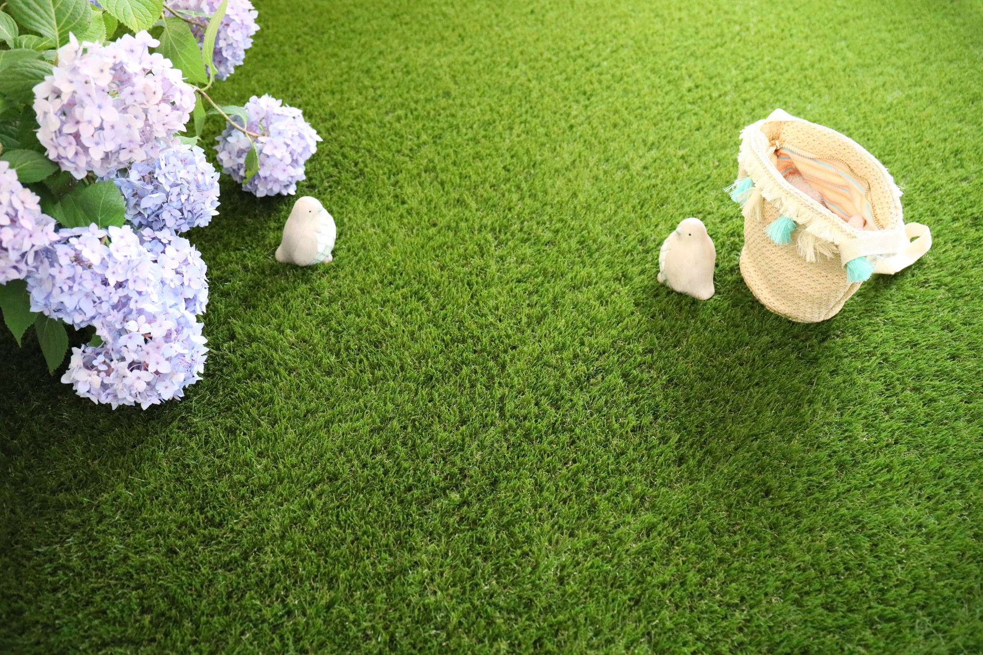 Tapis sur mesure - Villandry - Gazon synthétique vert - vue de loin
