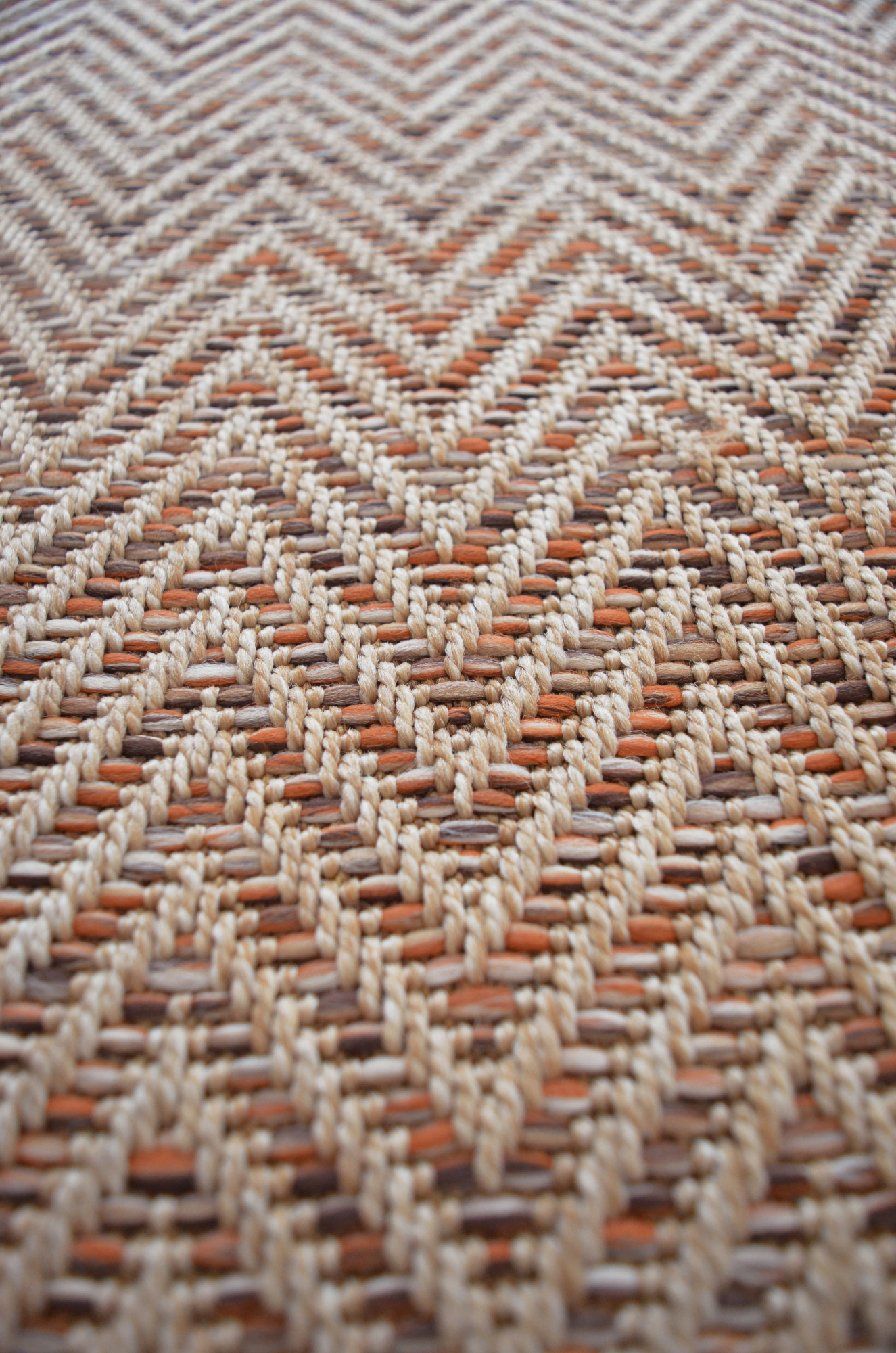 Tapis sur mesure Tissé plat Java Chevron nature - Macro de face