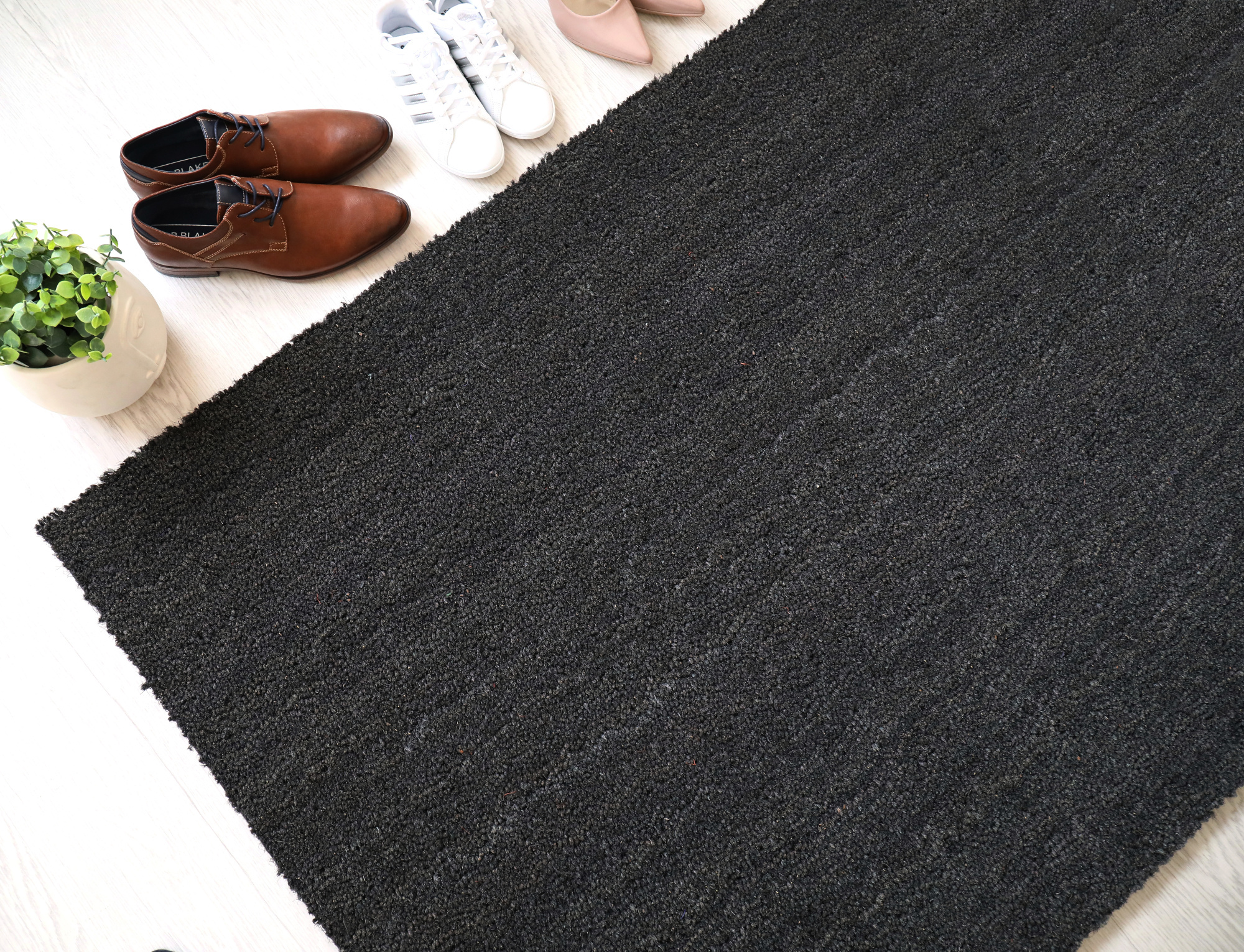 Tapis sur mesure Paillasson Brosse Coco 17mm - Anthracite - Vue de haut