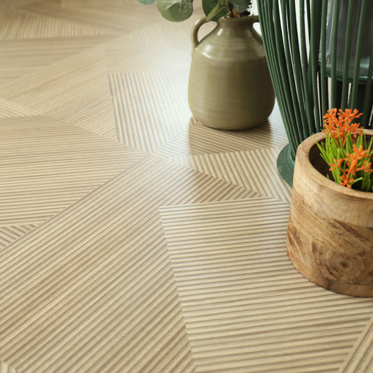 Tapis sur mesure Vinyle bois clair texturé aux lignes striées - salon