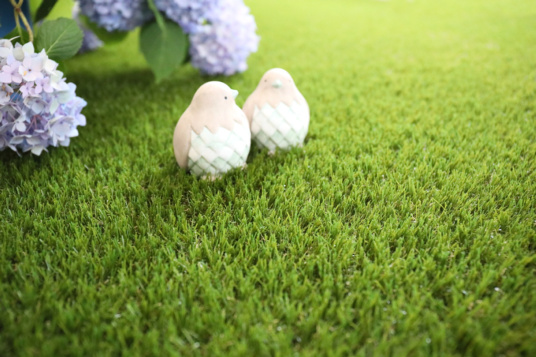 Tapis sur mesure - Villandry - Gazon synthétique vert - vue de près