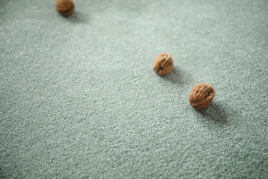 Tapis sur mesure doux Hypnose vert sauge - gros plan