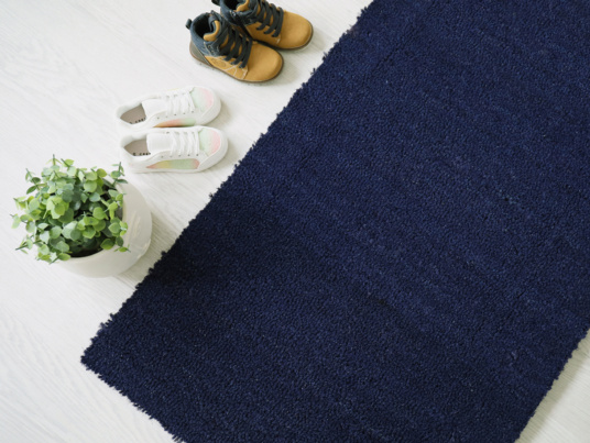 Tapis sur mesure Paillasson Brosse Coco 17mm - Bleu - Vue de haut