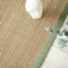 Tapis jonc de mer Bihar fin chevron finition vert mousse - vue de haut