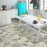 Sol Vinyle Textile Rénove - Imitation Carreaux de ciment floral et 3D - Beige et gris - Salle à manger