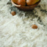 Tapis shaggy à poils longs ultra doux Fluffy crème, marron et caramel - gros plan