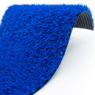 Vue sur la texture dense du gazon Expo bleu 22 mm - revêtement classé feu Bfl-s1 ERP