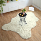 Tapis Peau de bte - Imitation Ours - Blanc crme