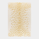 Tapis léopard crème et doré, motif animalier chic et tissage résistant en polypropylène premium