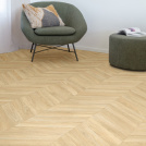 Sol vinyle Inspiration parquet en chevron chêne naturel - salon