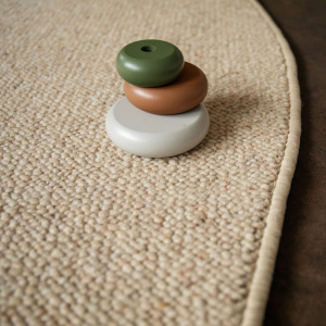 Tapis enfant design naturel, Latoon grège en laine moelleuse