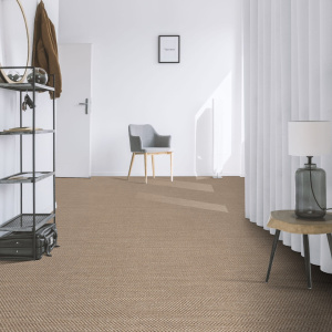 Moquette sisal Kidara grosses boucles Orge couloir lumineux et ambiance naturelle