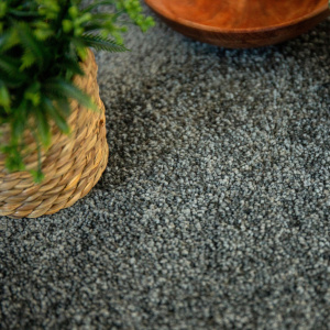 Dalle de moquette repositionnable gris minéral Flexi Home, surface textile douce et contemporaine