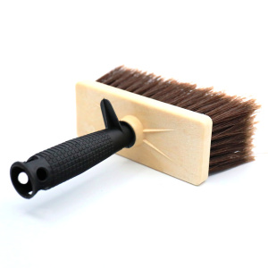 Brosse à encoller pour papier peint avec poils souples et manche ergonomique