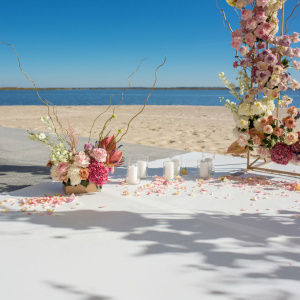 Revêtement moquette filmée Stand Event Blanc, idéal événementiel ou sol de réception