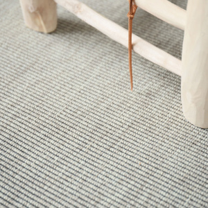 Tapis intérieur / extérieur Nusa blanc craie ganse marron glacé - vue de près