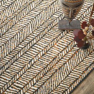 Tapis d'extérieur ou de salon - Motifs graphiques - Noir, crème et terracotta - Tranche vue de haut