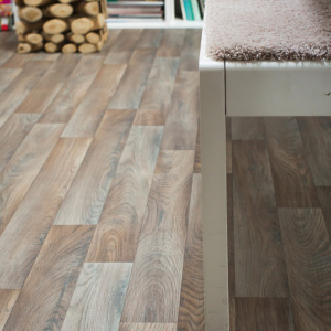 Revêtement PVC Sol Vinyle First - Imitation parquet Irisé rendu bois lumineux