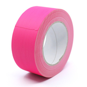 Gaffeur fluo ruban adhésif toilé rose 50 mm x 25 m déco ou marquage