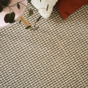 Moquette laine et sisal Caloundra grosses boucles beige ambiance déco chaleureuse