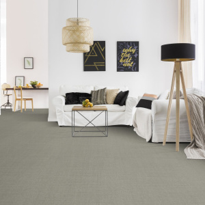 Revêtement sisal Yucatan Gris acier intérieur design dans un salon lumineux et épuré