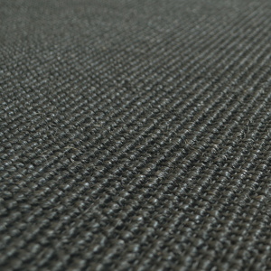 Moquette sisal Yucatan Noir en gros plan sur le tissage serré