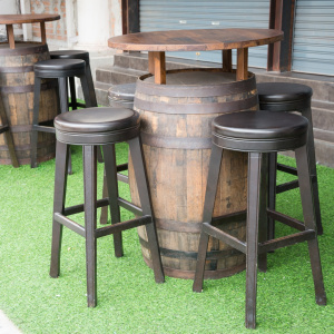 Sol en gazon Marseille 20mm pour usage événementiel, ambiance bistrot