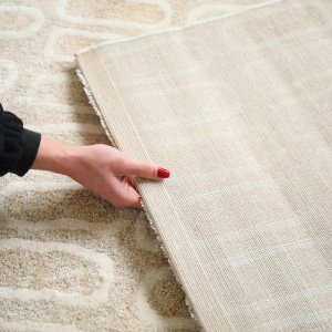 Tapis de salon ou chambre Identité beige nude - envers