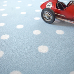 Tapis sur mesure Enfant pois bleu - gros plan