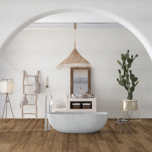 Lame vinyle clipsable - Gerflor R55 Lock+ Acoustic - Woody dark dans une salle de bains lumineuse mêlant bois et teintes naturelles
