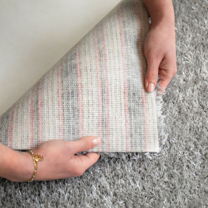 Moquette Éclat gris clair avec dossier FusionBac, dossier premium robuste et protecteur