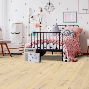 Sol parquet contrecollé huilé click à plat chêne blanchi dans chambre enfant