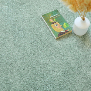 Tapis sur mesure doux poils longs Touch vert sauge - gros plan