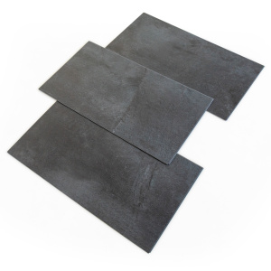 Dalle vinyle - Gerflor Senso Clic 3 - Shale black présentant plusieurs dalles clipsables inspirées de l'ardoise