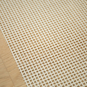 Antidérapant pour tapis sur mesure sans plastifiants ni phtalates