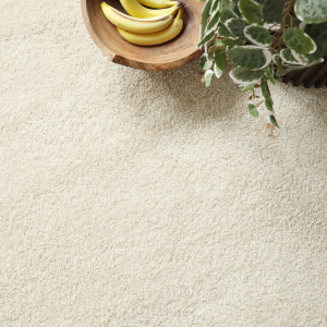 Moquette chambre  Lumicolor beige clair avec décoration sobre et élégante
