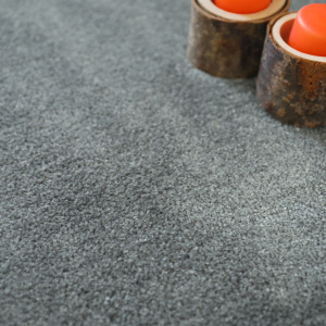 Tapis sur mesure doux Hypnose gris acier - gros plan