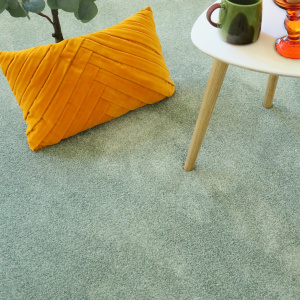 Moquette Touch - Vert sauge, fibres longues épaisses et confort durable