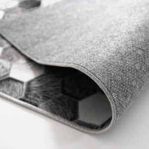 Tapis toucher soft - Imprimé peau de vache - Patchwork gris - Tranche retournée