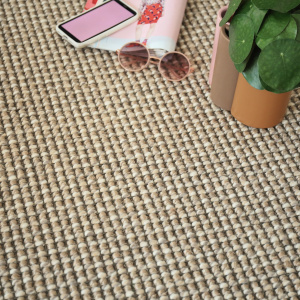 Revêtement sol laine et sisal Caloundra bouclé beige rendu naturel et harmonieux