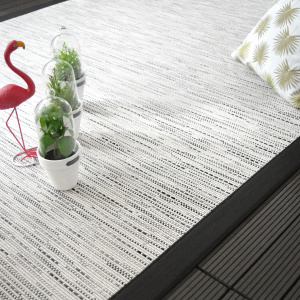 Tapis intérieur / extérieur Bornéo blanc ganse noire - salon