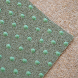 Envers de la moquette d'extérieur drainante - Terrasse et Balcon - Beige sable avec plots drainants