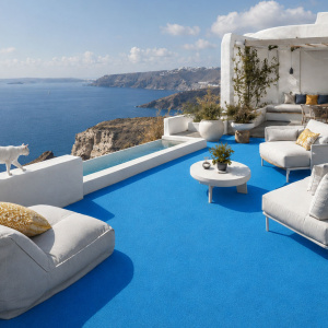 Terrasse de rêve habillée de la moquette outdoor sur plots - Piscine et Spa - Bleu