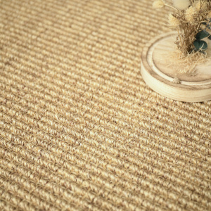 Sol en sisal grosses boucles Cuba Orge en perspective pour un intérieur élégant et naturel