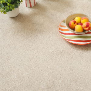 Tapis sur mesure en polyester recyclé Re-cycle beige - salon